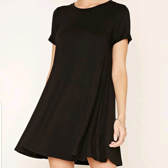 Dresses & Skirts - Black short sleeves t-shirt dress